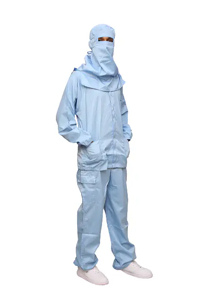 Electrostatic discharge 100 GSM (ESD) Coverall - Size: m
